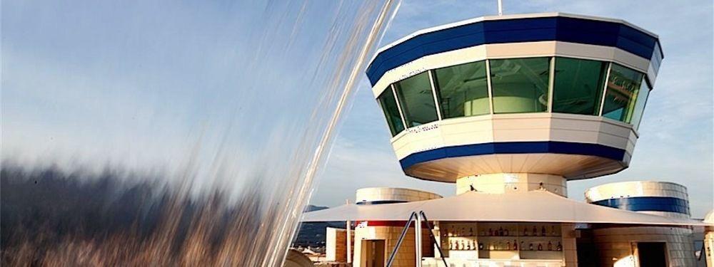 Yacht Club Marina Di Loano Hotell Exteriör bild